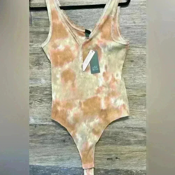Tops - Wild Fable Tie Dye Womens Scoop Neck Sleeveless Bodysuit Size Large